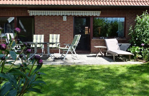 Polchow Appartement | Large apartment with south-facing terrace, garden, wide view of the countryside, close to the beach