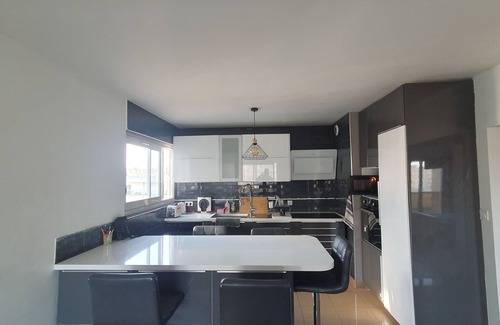 Epinay-sous-Senart Appartement | Grand Appartement à 30 min de paris dans une résidence sympa