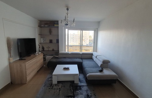 Epinay-sous-Senart Appartement | Grand Appartement à 30 min de paris dans une résidence sympa