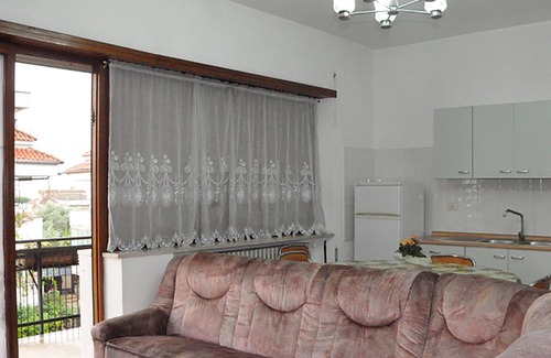 Gianola Appartement | grand appartement dans Villa Fiorita au 2ème étage pour 6-8 personnes. 10min à pied de la mer