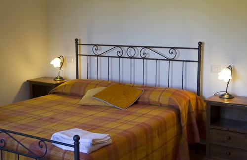 Piegaro Appartement | Grand appartement dans un chalet dans la campagne verdoyante de Pérouse