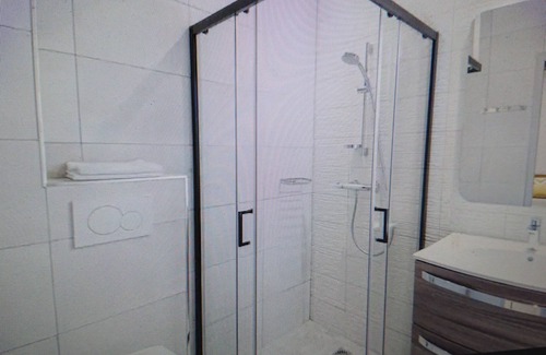Charmettes - Bellecombe Appartement | Grand appartement quartier Bellecombe . Proximité gare Part Dieu.