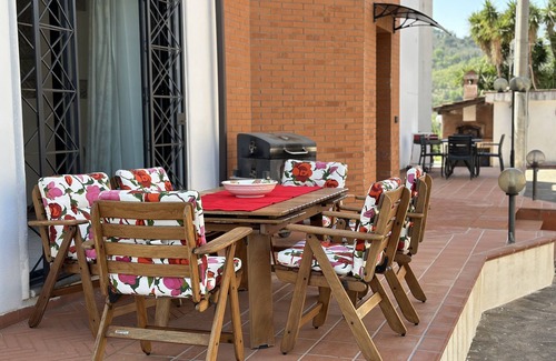 Agropoli Villa | Grand appartement dans villa avec piscine