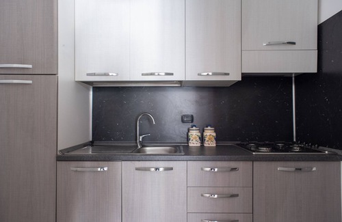 Maggiolina Appartement | Large apartment in villa, two bathrooms, private garden- central area of Milan