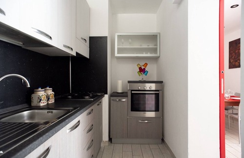 Maggiolina Appartement | Large apartment in villa, two bathrooms, private garden- central area of Milan