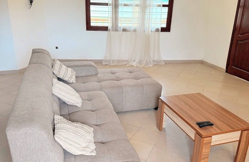 Abomey-Calavi Appartement | Large apartment not far from the center of Cotonou.