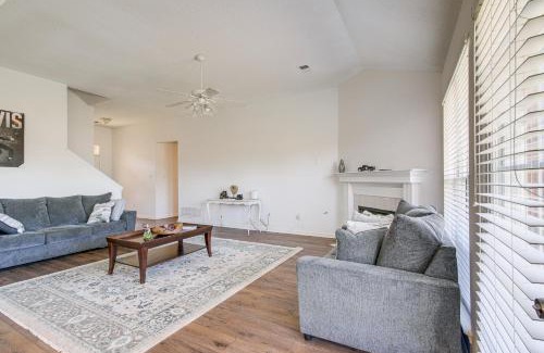 Southaven Maison | Large Backyard Peaceful Home in Southaven!