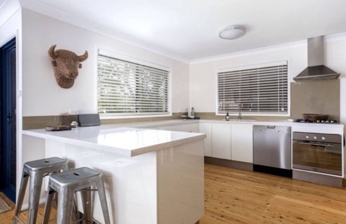 Manyana Maison | Large Beach House near 2 beaches