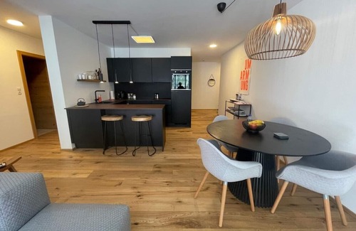 Runhof Appartement | Large boutique family apt 10 mins from Sölden - sunny terrace & Mountain Views