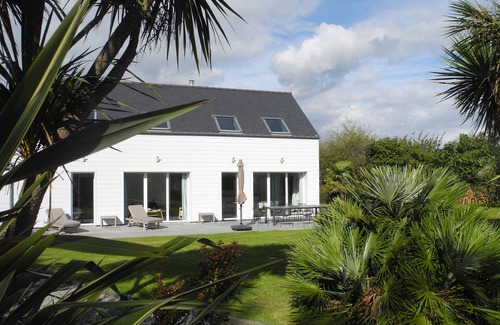 Saint-Cast-le-Guildo Villa | Grande villa lumineuse home cinéma, proximité de la plage et du golf de PenGuen