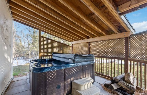 The Blue Mountains Maison | Large Chalet for up to 16 ppl, close to mountains! (141 Kandahar)