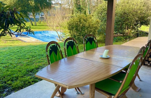 Casteljaloux Villa | Au coeur du Sud Ouest 1,3Km du centre du village et commerces, piscine wifi TV