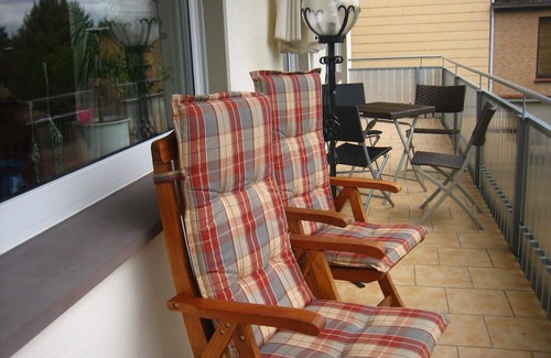 Polle Appartement | Grand calme et confortable appartement 4 étoiles dans la station thermale Polle rivière Weser