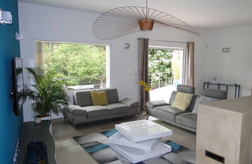 Cabries Villa | Grande villa contemporaine avec piscine, entre Aix-En-Provence et Marseille