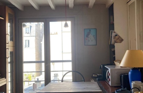 Belleville Appartement | Grand appartement chaleureux avec terrasse
