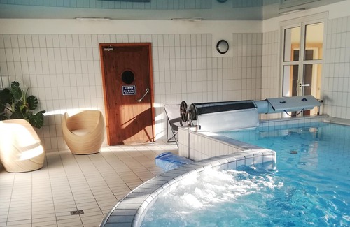 Marciac Maison | Grand gite**** avec piscine interieure chauffée dans parc au coeur de Marciac