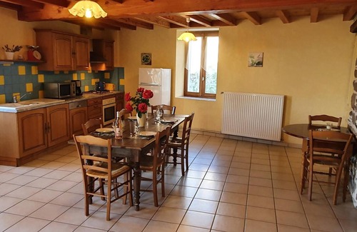 Saint-Paul-de-Vezelin Cottage | Grande maison de campagne avec cheminée, jardin et Wifi