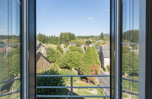 Madranges Maison | Grande maison de campagne avec SPA accessible aux personnes handicapées