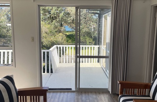 Whangapoua Maison | Large Cozy Kiwi Bach - 1 minute walk to one of New Zealand’s best beaches