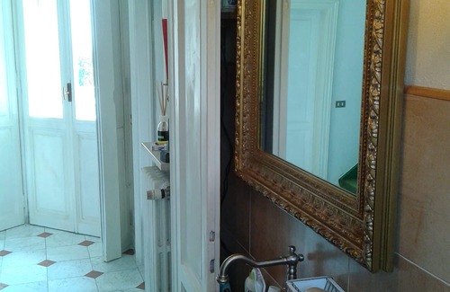 Nebbiuno Lit Et Petit-Déjeuner | Grande chambre double avec vue sur le lac, terrasse ensoleillée, grand jardin, petit déjeuner inclus
