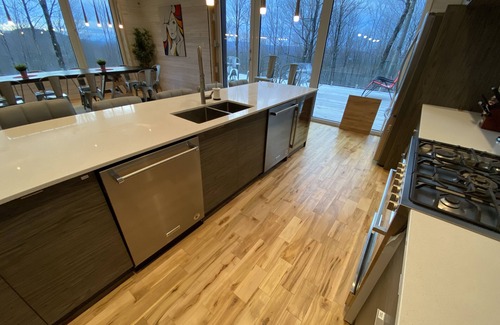 Eastman Cottage | Chalet Éco-Contemporain + Spa / 6 chambres (14 pers.)