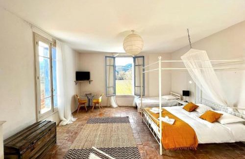 Lamalou-les-Bains Maison | Large Estate With A Pool Overlooking The Vineyards