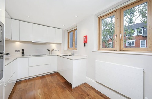 St. Pancras Appartement | Propriété de luxe avec 3 chambres et 3 salles de bains avec cuisine / salle à manger séparée