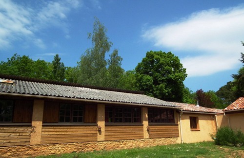 Gavaudun Cottage | Grand gite familial en Village de Vacances **** piscine, spa, tennis, jeux, bar