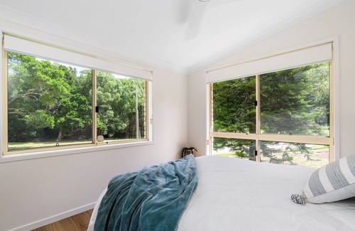 Tintenbar Autre | Large Family Friendly Hinterlands Creek-Front Acreage.