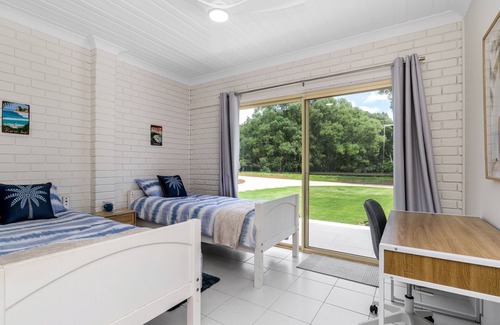 Tintenbar Autre | Large Family Friendly Hinterlands Creek-Front Acreage.
