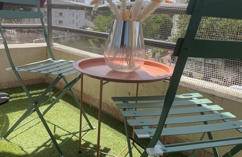 Cachan Appartement | Large family home, close to transport and shops, 7 min Paris, free parking