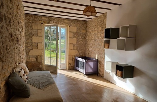 Puisseguin Maison | Large family home with swimming pool for 10 people