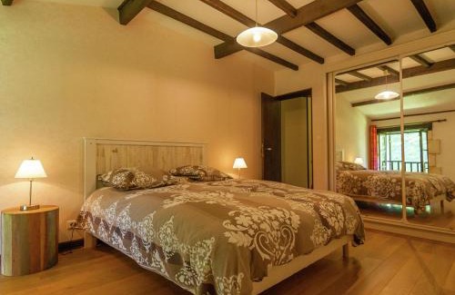 Nantheuil Maison | Large farmhouse with private garden