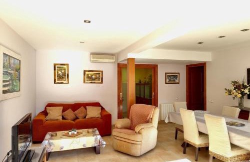 Tossa de Mar Appartement | Large floor with communal pool