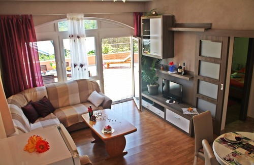Okrug Gornji Appartement | Grand appartement de forêt, à seulement 450m de la plage, à 4km de la vieille ville de Trogir