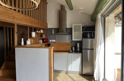 Entraigues-sur-la-Sorgue Appartement | Gde Terrasse * Balneo double * Parking privé, Clim