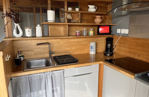 Entraigues-sur-la-Sorgue Appartement | Gde Terrasse * Balneo double * Parking privé, Clim