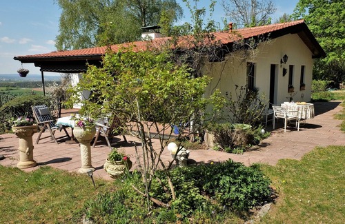 Weidenberg Appartement | Large, fully equipped vacation home (65sqm) with covered terrace and wood-burning stove