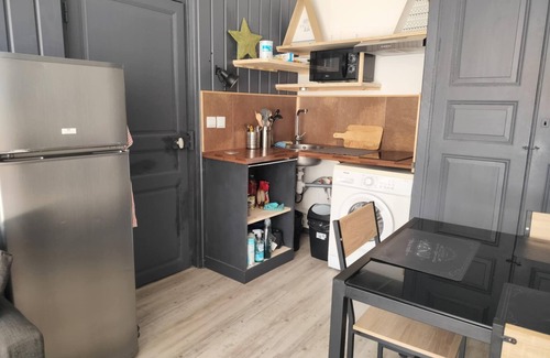 Lestiou Appartement | Large, fully-equipped studio 10 minutes from Chambord, on the Loire cycle route
