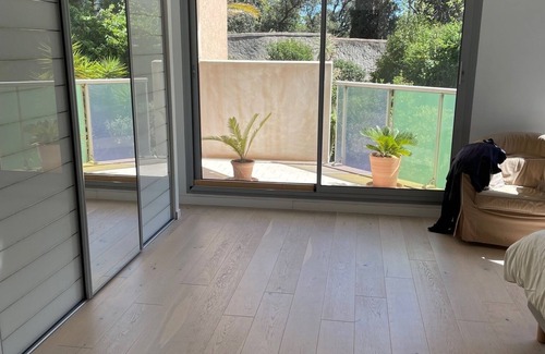 Prado-Perier Appartement | Grand Rez de jardin dans le Carré d'or, plage et ville à pied
