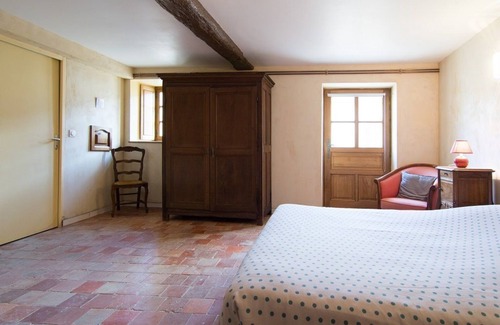 Charbogne Autre | Grand gîte avec piscine couverte et sauna