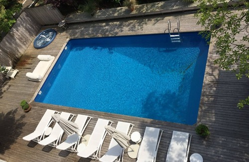 Fire Island Pines Maison | Piscine, bain à remous, terrasse sur le toit avec vue sur la baie! PINES à la maison avec AC et près du port!
