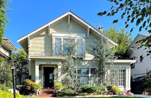 Central Oklahoma City Lit Et Petit-Déjeuner | Large historic home in the heart of OKC!