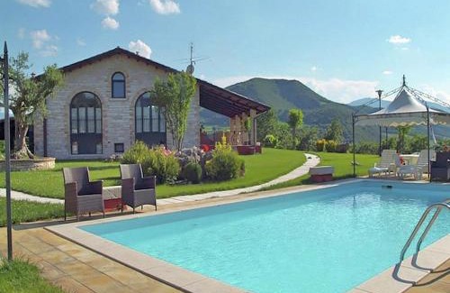 Furlo Maison | Large holiday home in Cagli with pool