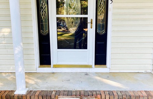 Tifton Maison | Large Home with A Pool & Four Bedrooms