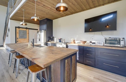 Sand Creek Maison | Large Home with Land in Prairie Farm!