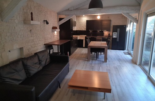 Croix Chapeau Maison | GRANDE MAISON 16 personnes 5 chambres 3 salles de bain LA ROCHELLE