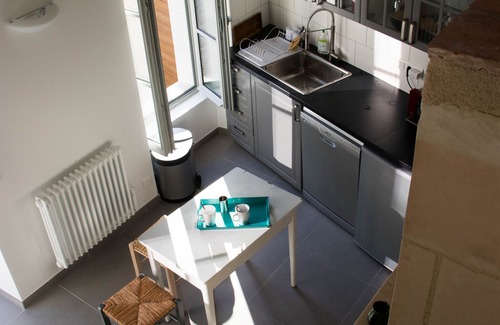 Villentrois Maison | Grande maison de 6 à 14 personnes, très bien rénovée, jardin agréable.