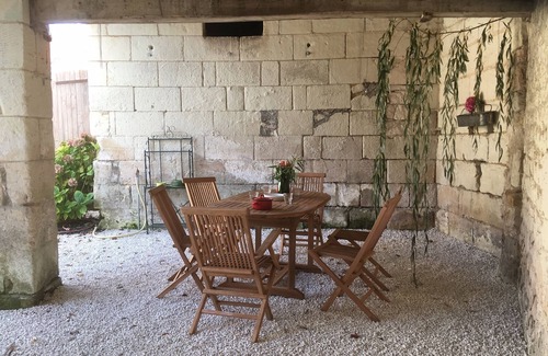 Villentrois Maison | Grande maison de 6 à 14 personnes, très bien rénovée, jardin agréable.