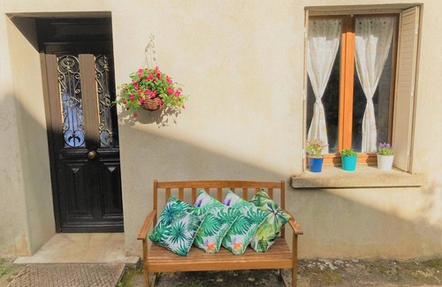 Lauriere Maison | Large House in Rural France near fishing lake